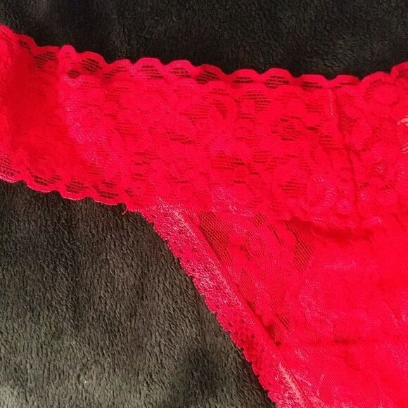 Maidenform Thong  - Picture 2 of 4